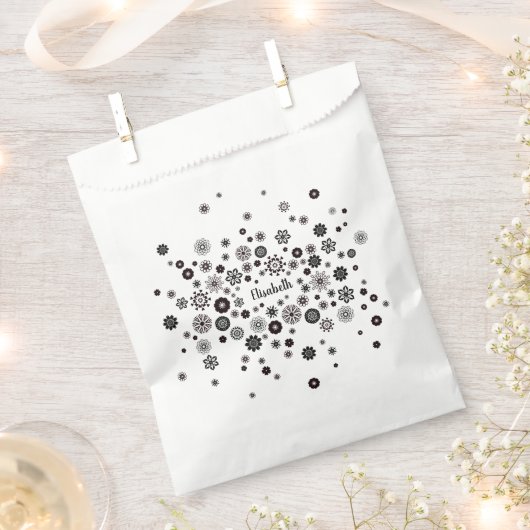 Leuke Boho  Zwart-wit Bloemen Naam toevoegen Bedankzakje (Geknipt)