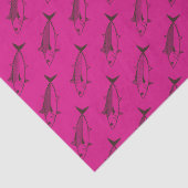 Leuke Bonito Vis in Deep Maroon op Hot Pink Tissuepapier (Detail)