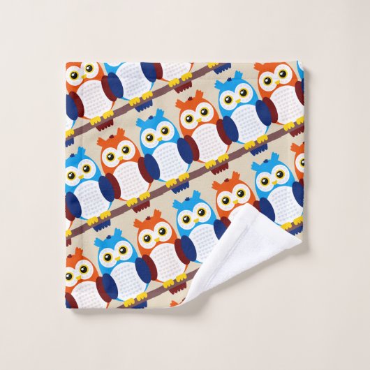 Leuke bruine en blauwe uilen op takken bad handdoek (Wasdoekje)