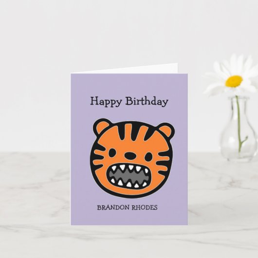Leuke bruine tijger gezicht paarse kaart (Kleine Plant)