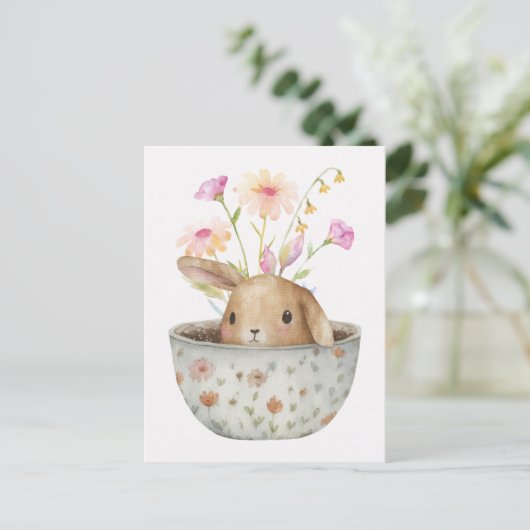 Leuke Bunny Tea Cup met bloemen Briefkaart (Staand voorkant)