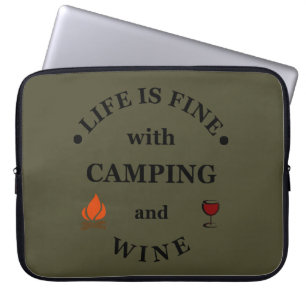 Leuke camping en wijn gezegden laptop sleeve