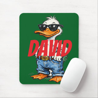 Leuke cartooneske eend met monogram in het groen e muismat