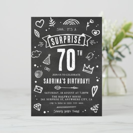 Leuke Chalkboard Doodle Surprise 70ste verjaardag Kaart (Staand voorkant)