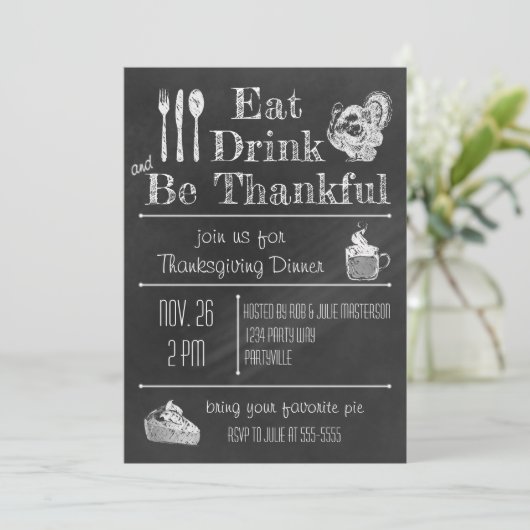 Leuke Chalkboard Thanksgiving Invitation Kaart (Staand voorkant)