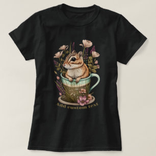 Leuke Chipmunk in een kopje wilde bloem, Chipmunk  T-shirt