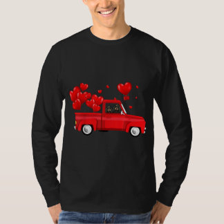 Leuke coonhound rijden rode truck liefde Valentijn T-shirt
