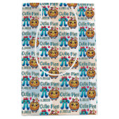Leuke "Cutie Pies" Schattigee Pi Symbool & Pie Pun Medium Cadeauzakje (Voorkant)