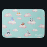Leuke dieren op wolken monogram badmat<br><div class="desc">Onze 'Schattigee Baby Fox In The Clouds' bevat producten in zachte pastelkleuren met wolk-,  ballon- en baby fox-illustraties. De tekst is eenvoudig aan te passen. Bekijk onze winkel voor meer artikelen van dit collectie en neem contact met ons op voor speciale verzoeken.</div>