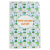 Leuke dinosaurus golfthema Kinder Happy Birthday Medium Cadeauzakje (Voorkant)