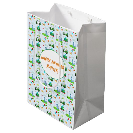 Leuke dinosaurus golfthema Kinder Happy Birthday Medium Cadeauzakje (Achterkant Gekanteld)