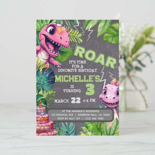 Leuke Dinosaurus Kids Verjaardag Dino Chalkboard B Kaart (Staand voorkant)