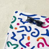 Leuke doodle kleurrijke levendige vormen strandlaken (In situ)