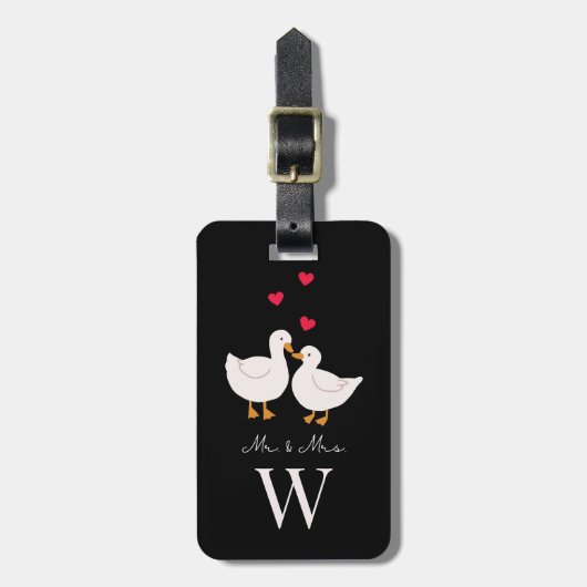 Leuke Eenden Mr & Mrs Paar Pas getrouwd Monogram Bagagelabel (Voorkant verticaal)