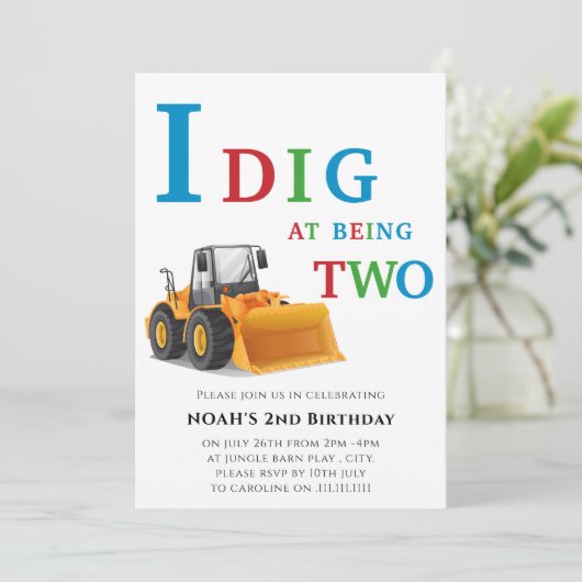 Leuke eenvoudige constructie thema jongens partij kaart (Staand voorkant)