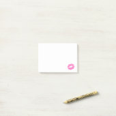 Leuke Eenvoudige Roze Kus Post-it® Notes (Op bureau)