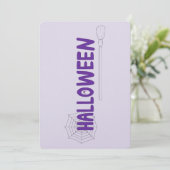 Leuke en hekserige Paarse Halloween Typography Art Feestdagenkaart (Staand voorkant)