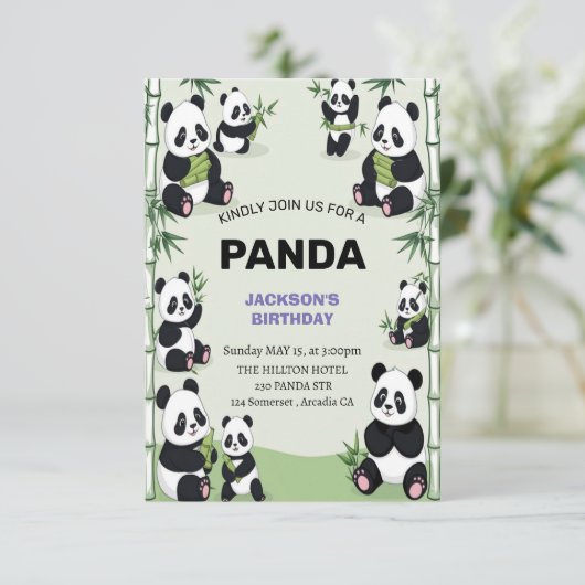 Leuke en speelse panda verjaardag kaart (Staand voorkant)