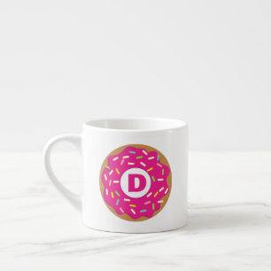 Leuke espresso cup mok met roze geglazuurde donut 
