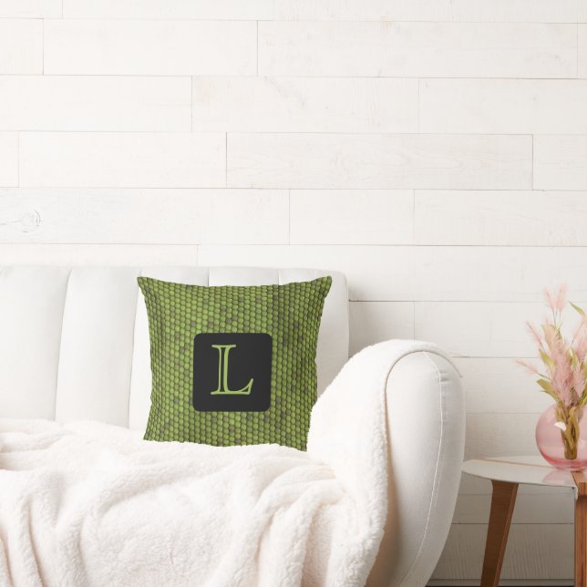 LEUKE FAUX GROENE HAGEDIS PRINT, MONOGRAM KUSSEN (Bank)