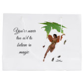 Leuke fee met bruine vleugels geschenk tas groot cadeauzakje (Achterkant)