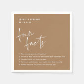 Leuke Feiten over het paar Camel Bruin Bruiloft Servet (Voorkant)