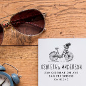 Leuke fiets met bloemen aangepaste naam retouradre rubberstempel