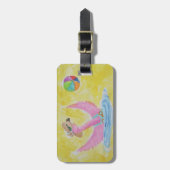 Leuke Flamingo Frolocking op het strand Bagagelabel (Voorkant verticaal)