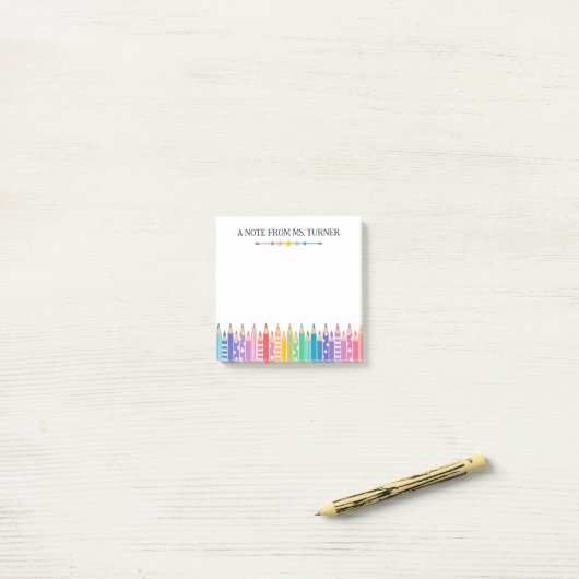 Leuke gekleurde potloden brief van schoolleerkrach post-it® notes (Op bureau)