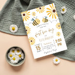 Leuke Gele Bijen en Zonnebloem Eerste Bijendag Kaart<br><div class="desc">Leuke Gele Bijen en Zonnebloem Eerste Bijendag Uitnodiging</div>