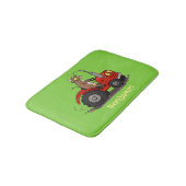 Leuke gelukkige koe die een rode tractor bestuurt  badmat (Gekanteld)