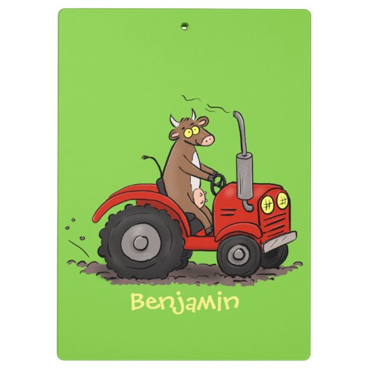 Leuke gelukkige koe die een rode tractor bestuurt klembord (Achterkant)