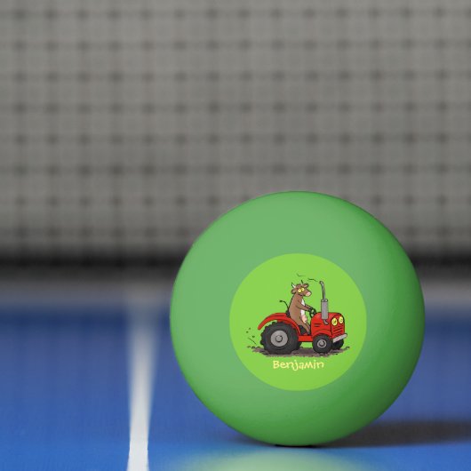 Leuke gelukkige koe die een rode tractor bestuurt  pingpongbal (Net)