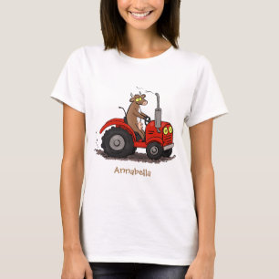 Leuke gelukkige koe die een rode tractor bestuurt  t-shirt