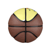 Leuke gelukkige oranje kruiwagen cartoon illustrat basketbal (Rechts)