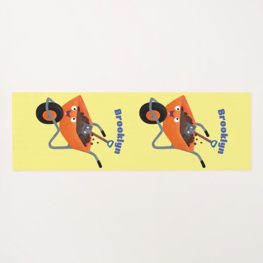 Leuke gelukkige oranje kruiwagen cartoon illustrat yogamat (Achterkant (horizontaal))