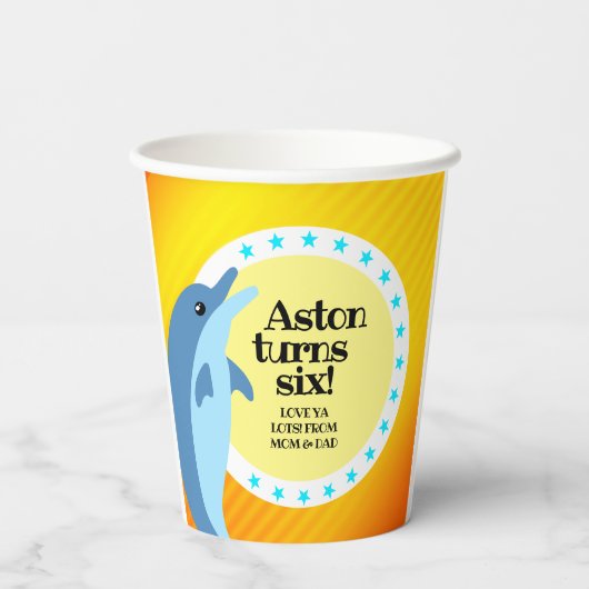 Leuke Gelukkige Verjaardag Jongen Blauwe Dolfijn i Papieren Bekers (Achterkant)