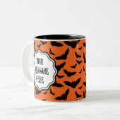 Leuke gepersonaliseerde Halloween Sinaasappel Blac Tweekleurige Koffiemok (Voorkant links)