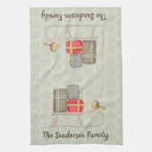 Leuke gepersonaliseerde Nordic Christmas slee Theedoek (Verticaal)