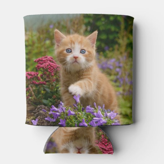 Leuke Ginger Kat Kitten in een Tuin, Grappige Bawd Blikjeskoeler (Achterkant)