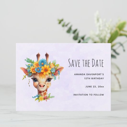 Leuke Giraffe met Floral Crown Save The Date (Staand voorkant)