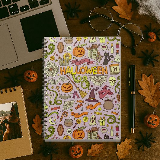 Leuke Halloween-doodlepatroon Notitieboek
