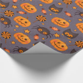 Leuke Halloween Pumpkins Patroon Paarse achtergron Cadeaupapier (Hoek)