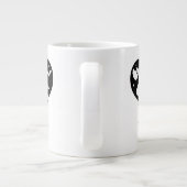 Leuke Halloween spook met hart en vleermuis Grote Koffiekop (Achterkant)