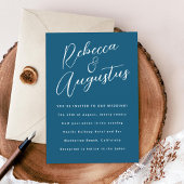 Leuke handgeschreven namen in blauw-witte trouw kaart