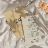 Leuke handgeschreven pastel unieke bruiloft detail informatiekaartje