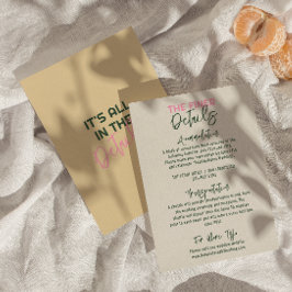 Leuke handgeschreven pastel unieke bruiloft detail informatiekaartje