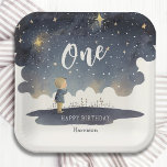 Leuke Hemelse Verjaardagssterren Waterverf Boy Papieren Bordje<br><div class="desc">Leuke Celestial Birthday Stars Waterverf Boy Paper Party Borden heeft een schattige waterverf van een jongetje dat omhoog kijkt naar de sterren. Perfect voor baby boy,  kinder eerste verjaardagsfeestvieringen en baby showers. Ontworpen door Evco Studio. Voor het coördineren van items uitzicht www.zazzle.com/store/evcostudio</div>