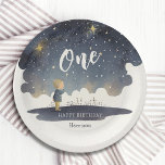 Leuke Hemelse Verjaardagssterren Waterverf Boy Papieren Bordje<br><div class="desc">Leuke Celestial Birthday Stars Waterverf Boy Paper Party Borden heeft een schattige waterverf van een jongetje dat omhoog kijkt naar de sterren. Perfect voor baby boy,  kinder eerste verjaardagsfeestvieringen en baby showers. Ontworpen door Evco Studio. Voor het coördineren van items uitzicht www.zazzle.com/store/evcostudio</div>