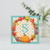 Leuke herfst pompoen krans polka dot blauwgroen si feestdagenkaart (Staand voorkant)